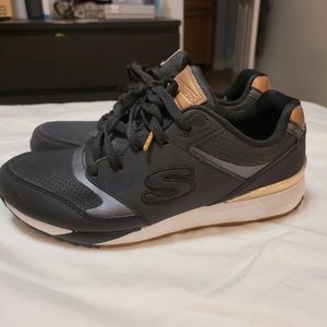 Skechers Air-cooled memory foam women's size 8